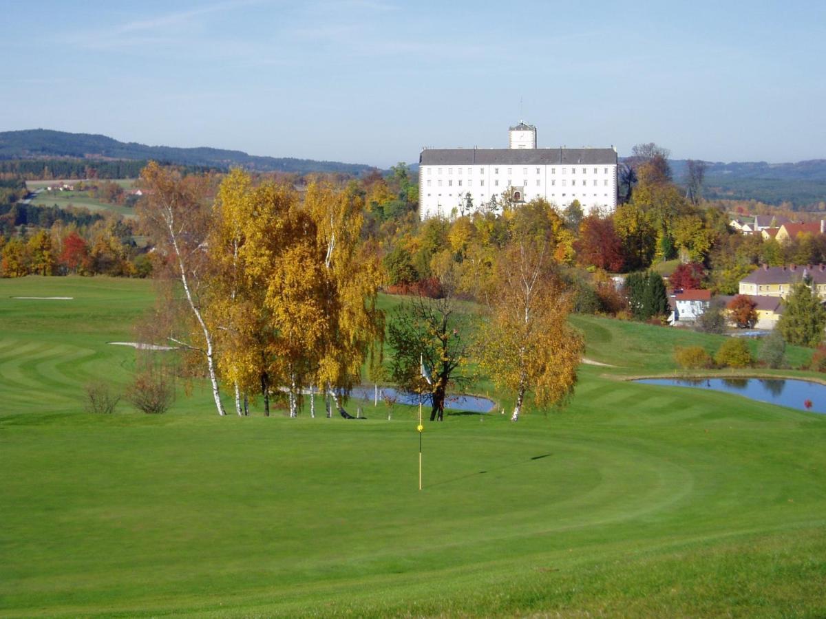 Residenz Royal Aparthotel กมึนด์ ภายนอก รูปภาพ